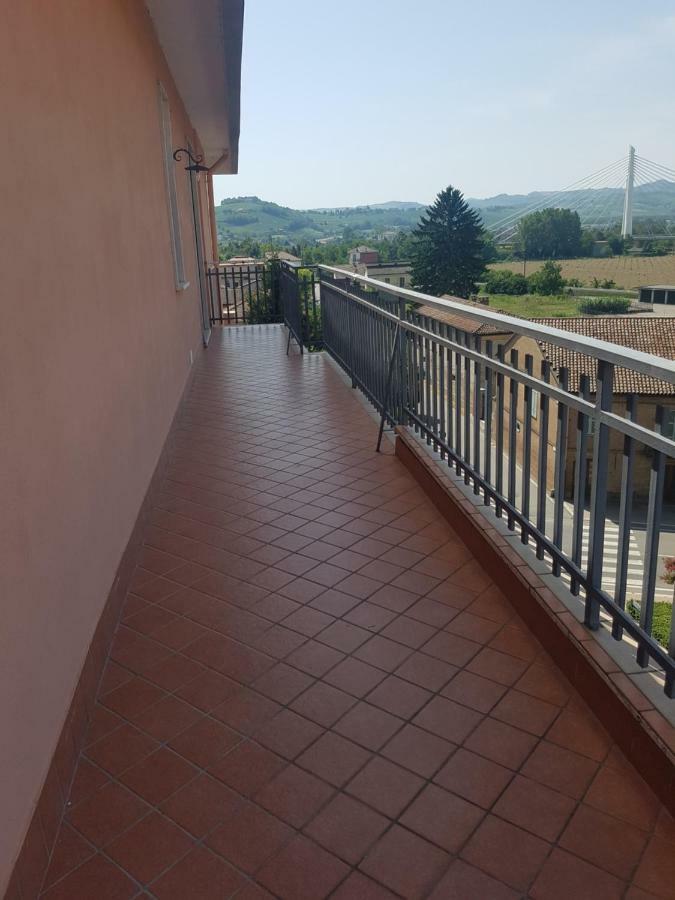 Appartamento Panoramico Nizza Monferrato Exterior photo